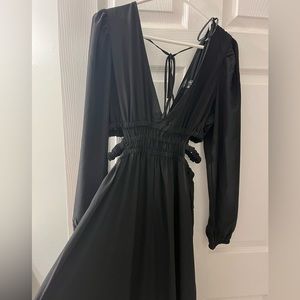 Black low cut maxi dress forever21 brand new with tags size medium